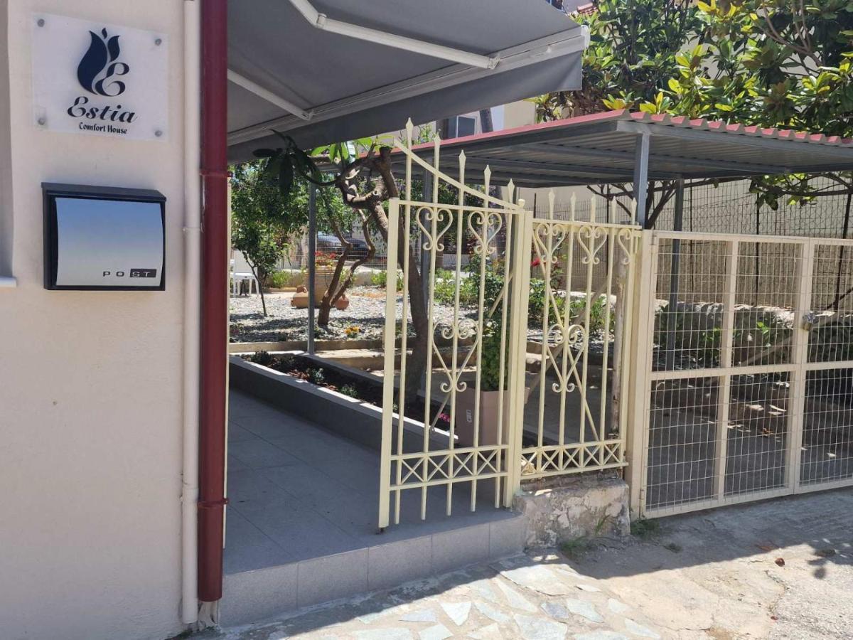 Estia Comfort House Case de vacanță *